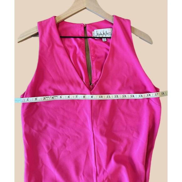 Vibrant Pink Culotte Jumpsuit with V-Neckline - Picture 4 of 9